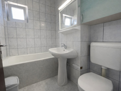 Apartament 4 camere, etaj 4, semidecomandat - Vlaicu, Arad imagine mica 14, foxfort.ro