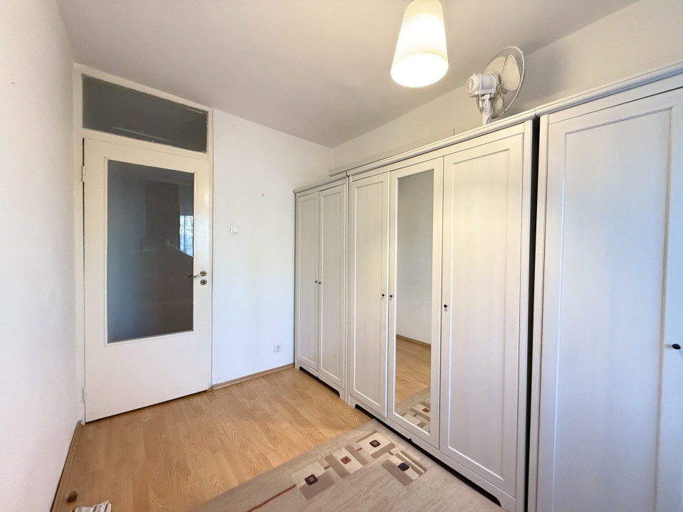 Apartament cu 3 camere de vanzare in Timisoara, zona Torontalului 5, foxfort.ro