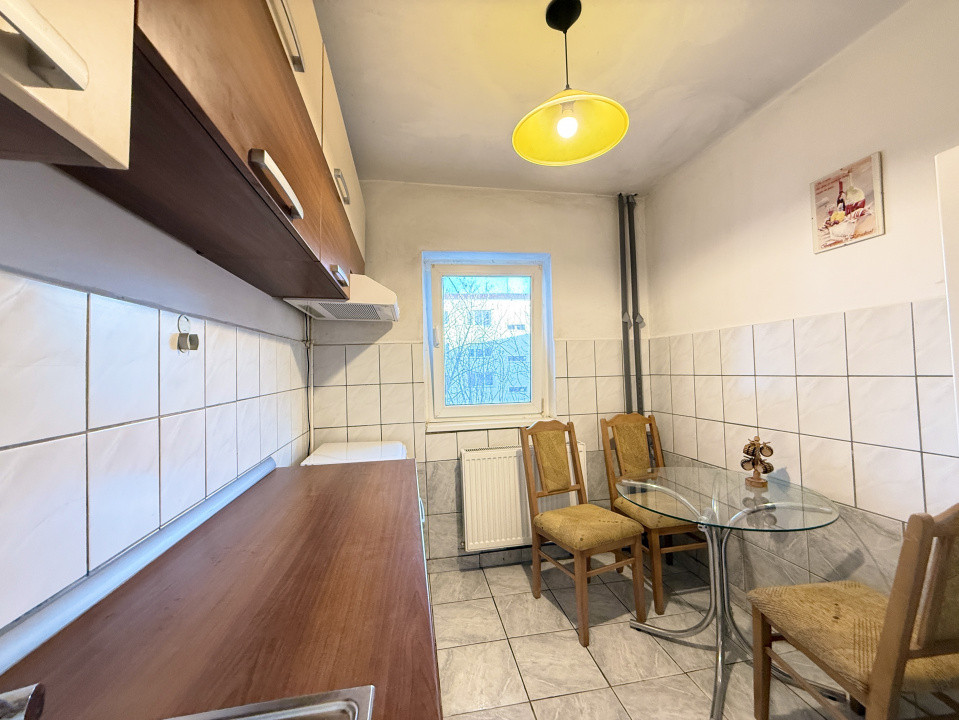 Apartament cu 3 camere de vanzare in Timisoara, zona Torontalului 17, foxfort.ro