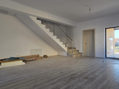 Duplex spatios, 385 mp teren, aproape de M City Mall - Mosnita Noua imagine mica 2, foxfort.ro