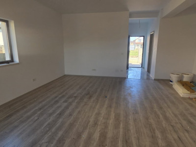 Duplex spatios, 385 mp teren, aproape de M City Mall - Mosnita Noua imagine mica 8, foxfort.ro