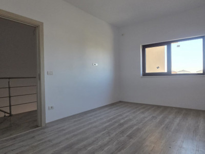 Duplex spatios, 385 mp teren, aproape de M City Mall - Mosnita Noua imagine mica 9, foxfort.ro