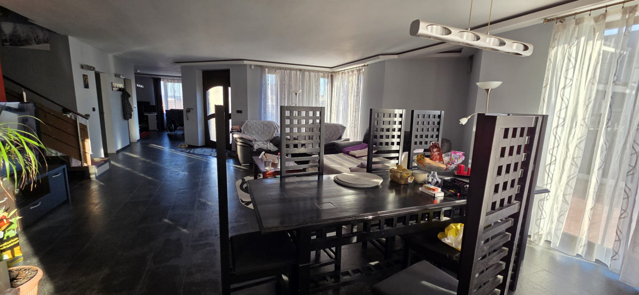 Casa individuala spatioasa, teren 614 mp - aproape de Lidl 4, foxfort.ro