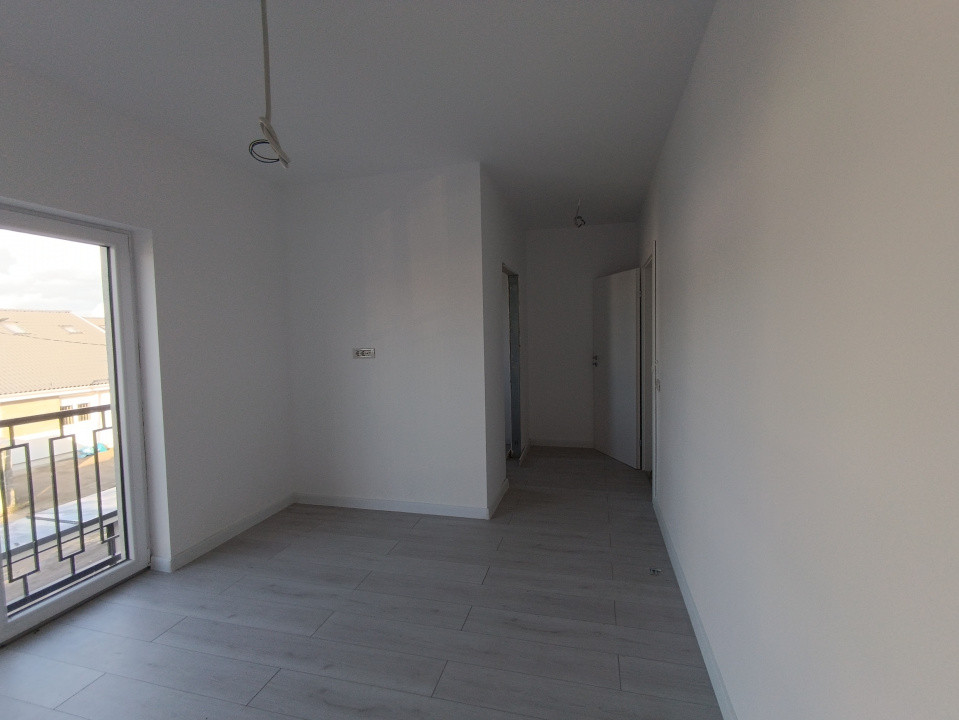 Duplex 4 camere si teren de 250 mp Chisoda 10, foxfort.ro