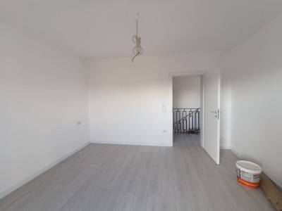 Duplex 4 camere si teren de 250 mp Chisoda imagine mica 8, foxfort.ro