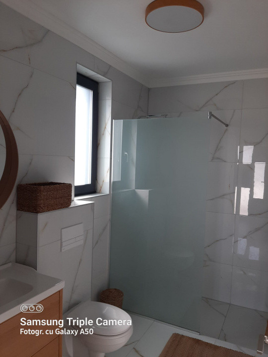 Casa individuala cu 4 camere de vanzare in localitatea Giroc 11, foxfort.ro