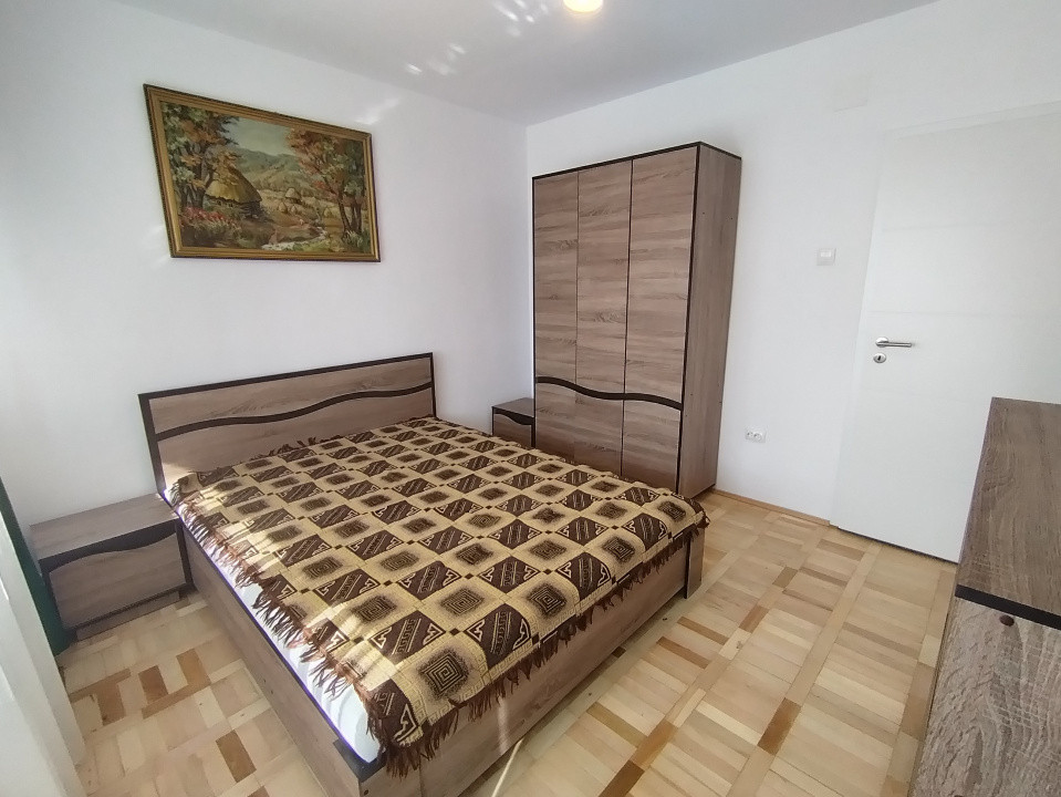 Apartament cu 2 camere de inchiriat in zona Spitalul Judetean 12, foxfort.ro