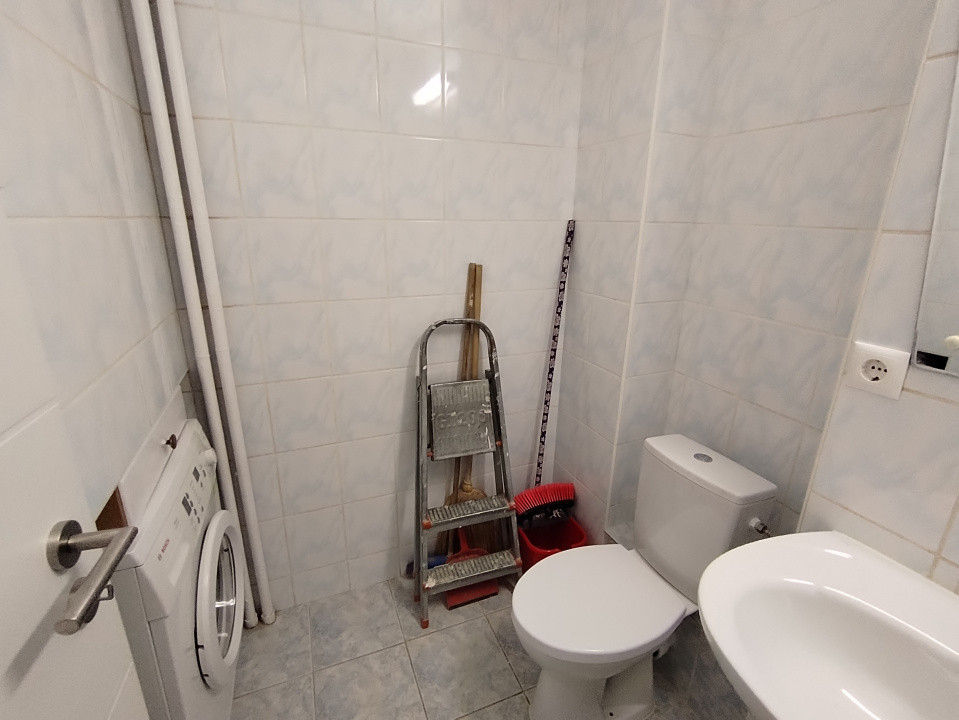 Apartament cu 2 camere de inchiriat in zona Spitalul Judetean 13, foxfort.ro