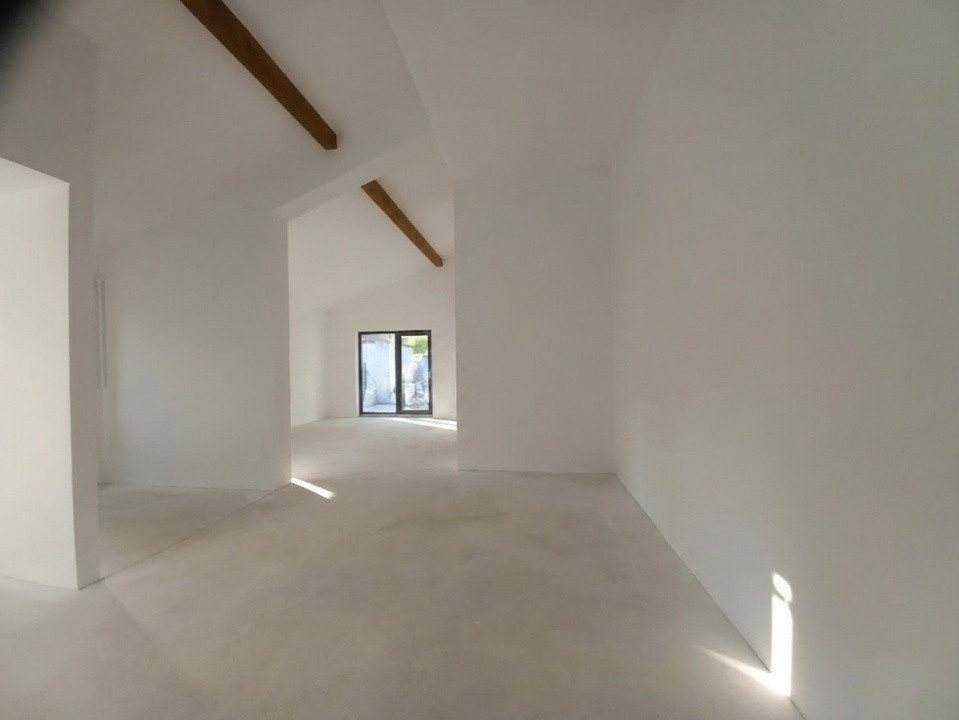 Duplex modern cu 5 camere si 2 bai in Ghiroda 3, foxfort.ro