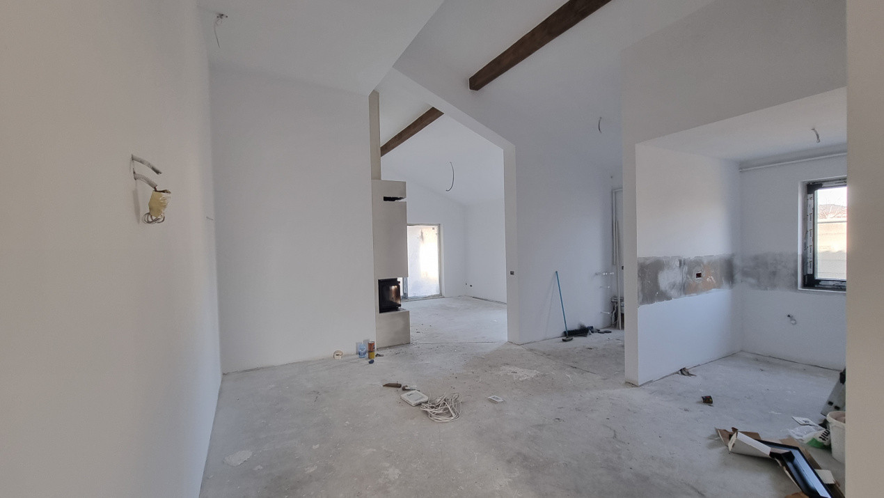 Duplex modern cu 5 camere si 2 bai in Ghiroda 1, foxfort.ro