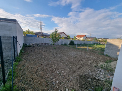 Duplex modern cu 5 camere si 2 bai in Ghiroda