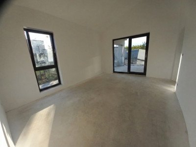 Duplex modern cu 5 camere si 2 bai in Ghiroda imagine mica 2, foxfort.ro