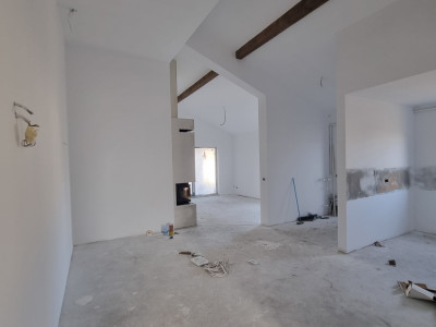 Duplex modern cu 5 camere si 2 bai in Ghiroda