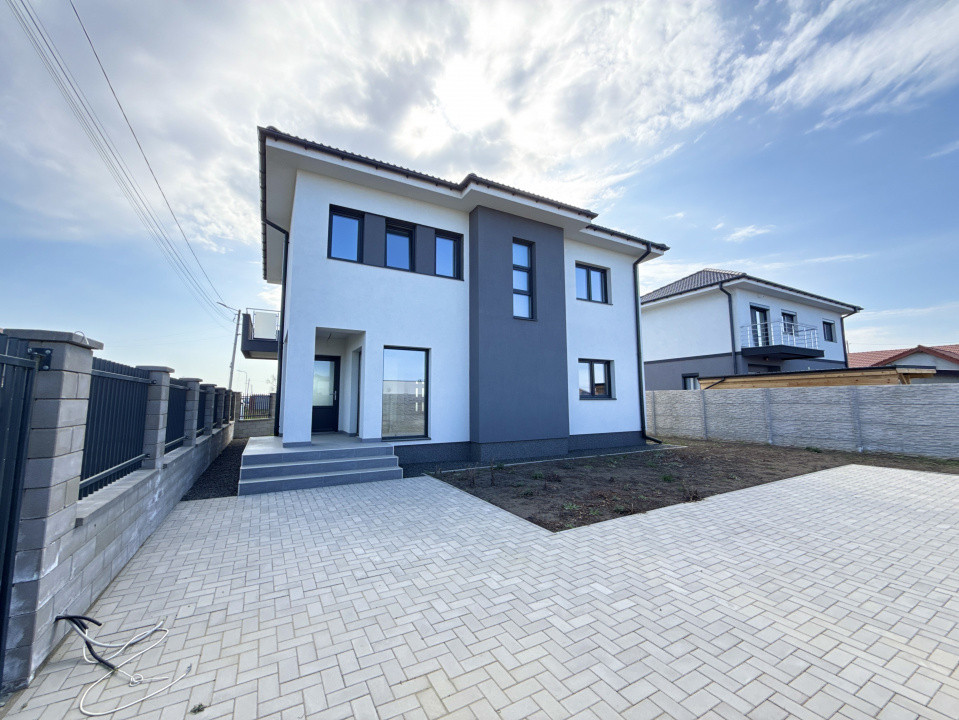 Casa individuala cu 4 camere, situata la drum asfaltat in Sacalaz 41, foxfort.ro