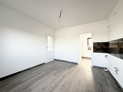 Casa individuala cu 4 camere, situata la drum asfaltat in Sacalaz imagine mica 14, foxfort.ro