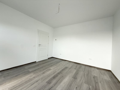 Casa individuala cu 4 camere, situata la drum asfaltat in Sacalaz imagine mica 38, foxfort.ro