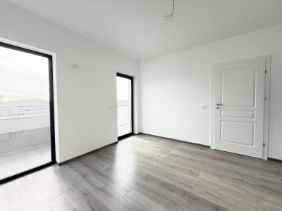 Casa individuala cu 4 camere, situata la drum asfaltat in Sacalaz imagine mica 39, foxfort.ro