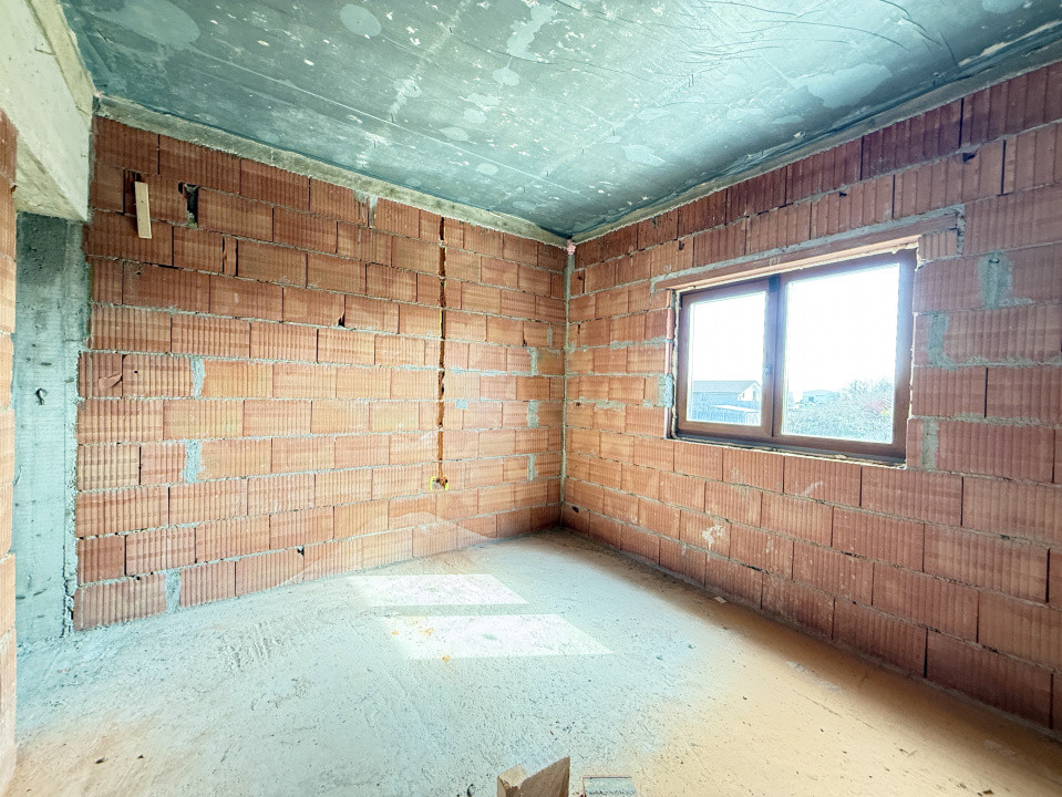 Duplex cu 5 camere de vanzare in localitatea Sacalaz, zona Centrala 15, foxfort.ro