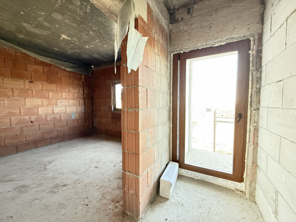 Duplex cu 5 camere de vanzare in localitatea Sacalaz, zona Centrala 24, foxfort.ro