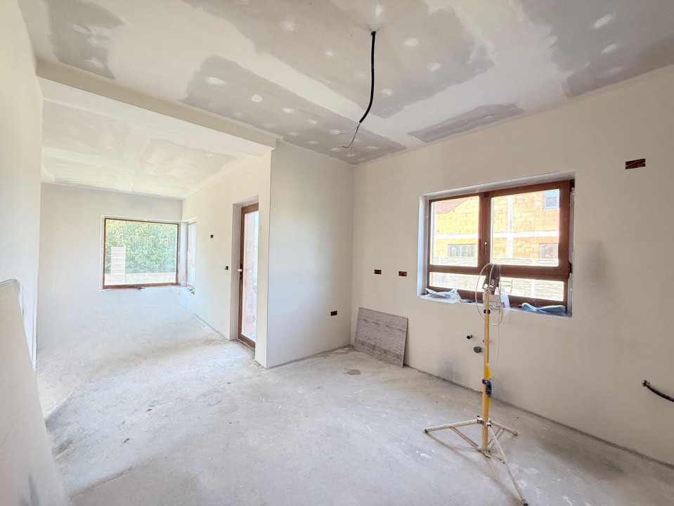 Duplex cu 5 camere, 117 mp utili si 348 mp teren, de vanzare in Sacalaz 5, foxfort.ro