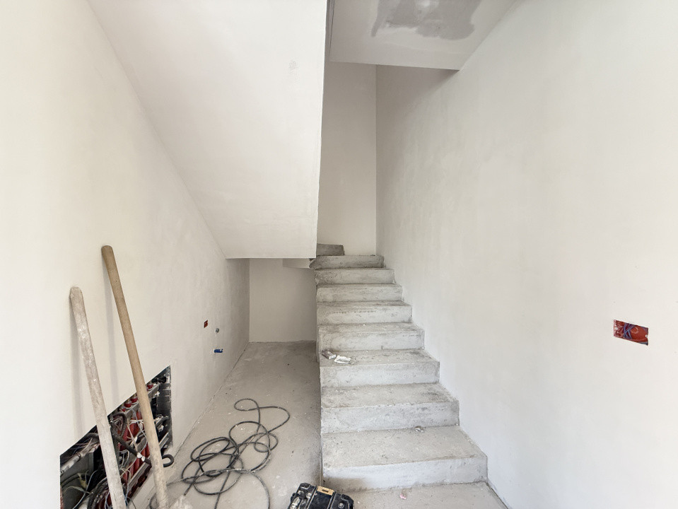 Duplex cu 5 camere, 117 mp utili si 348 mp teren, de vanzare in Sacalaz 15, foxfort.ro