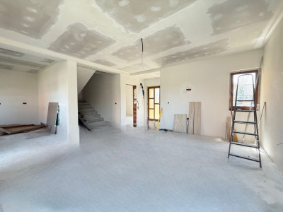 Duplex cu 5 camere, 117 mp utili si 348 mp teren, de vanzare in Sacalaz imagine mica 3, foxfort.ro