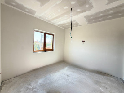 Duplex cu 5 camere, 117 mp utili si 348 mp teren, de vanzare in Sacalaz imagine mica 11, foxfort.ro