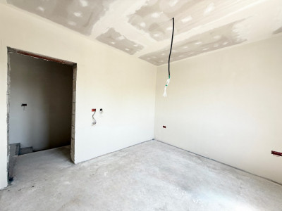 Duplex cu 5 camere, 117 mp utili si 348 mp teren, de vanzare in Sacalaz imagine mica 23, foxfort.ro