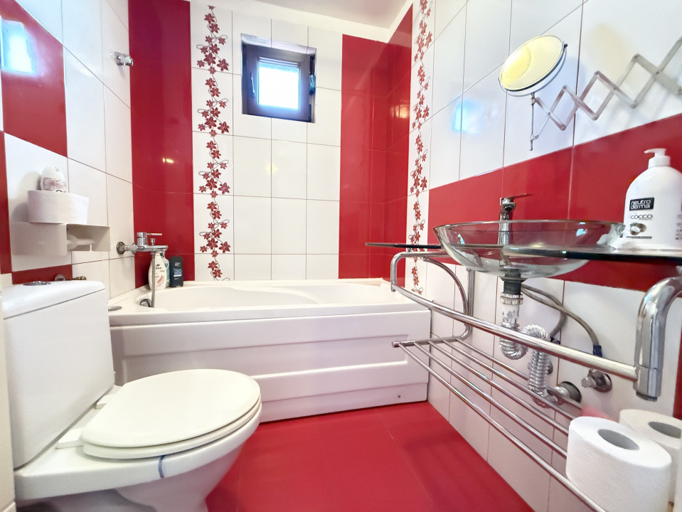 Apartament cu 2 camere de vanzare in zona Aradului 18, foxfort.ro