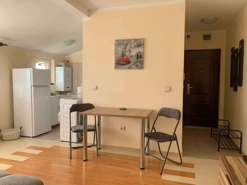 Apartament cu 2 camere de vanzare in zona Complexul Studentesc 2, foxfort.ro