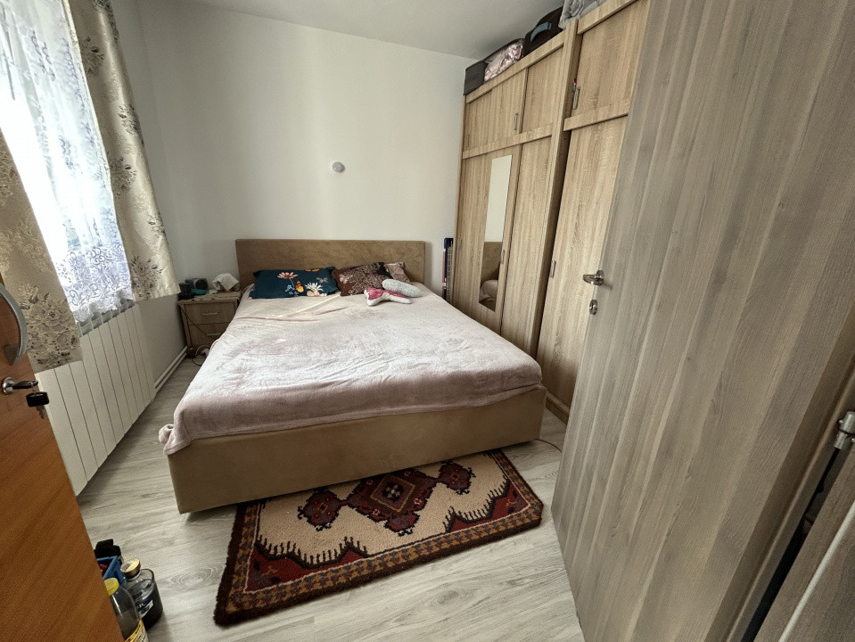 Apartament de vanzare cu 3 camere, la parter - zona Sag 5, foxfort.ro