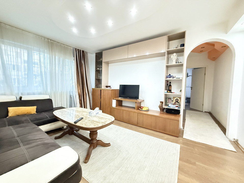 Apartament cu 4 camere de vanzare in Timisoara, zona Dacia 10, foxfort.ro