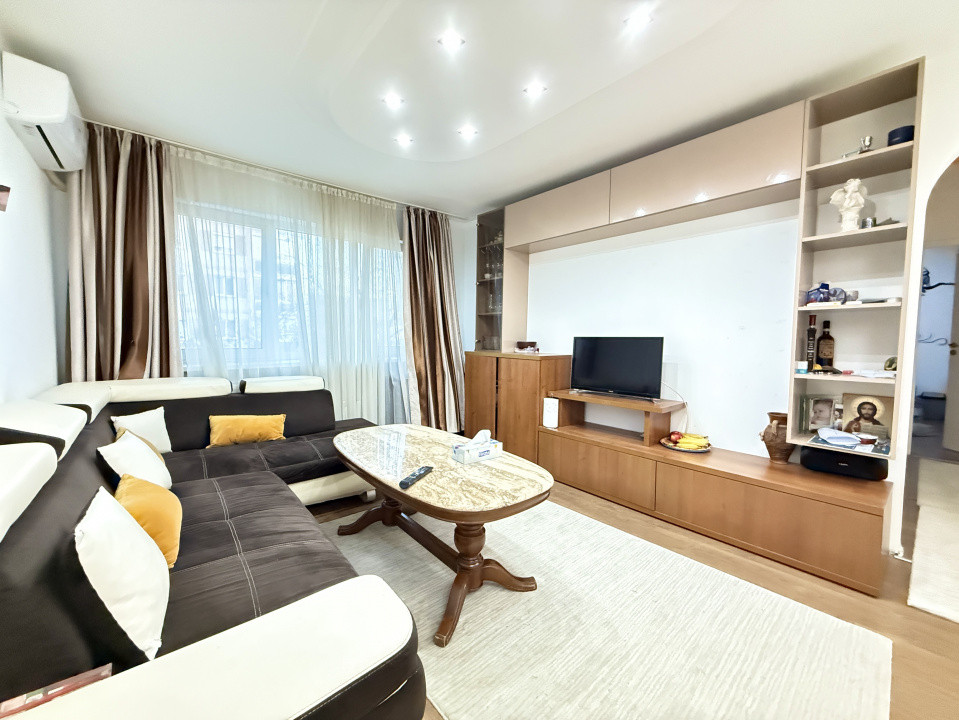 Apartament cu 4 camere de vanzare in Timisoara, zona Dacia 11, foxfort.ro