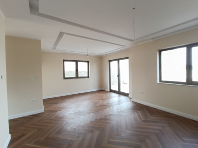 Duplex 4 camere si teren de 336 mp in Giroc 