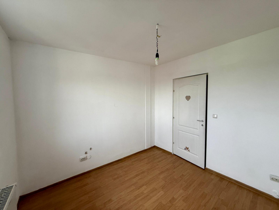 Apartament cu 3 camere de vanzare in Timisoara, zona Girocului 3, foxfort.ro