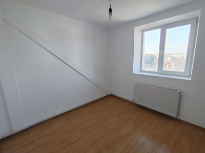 Apartament cu 3 camere de vanzare in Timisoara, zona Girocului imagine mica 8, foxfort.ro
