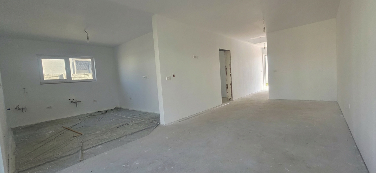 Duplex plan parter, despartit prin camera tehnica - Mosnita Noua 2, foxfort.ro