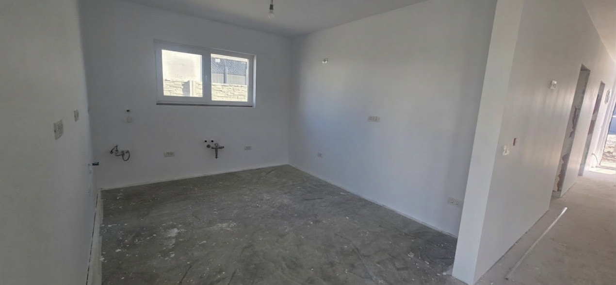 Duplex plan parter, despartit prin camera tehnica - Mosnita Noua 8, foxfort.ro