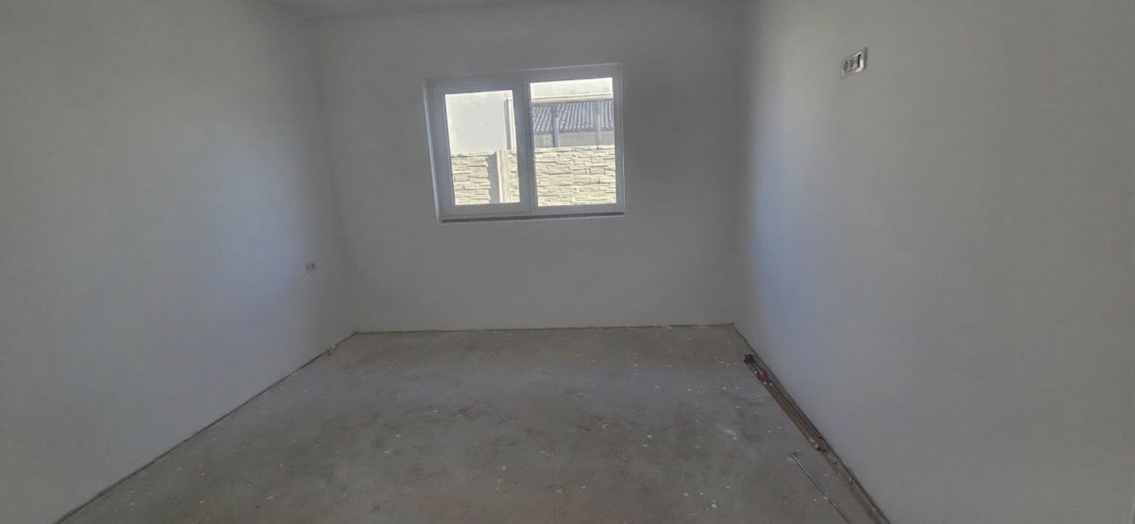 Duplex plan parter, despartit prin camera tehnica - Mosnita Noua 9, foxfort.ro