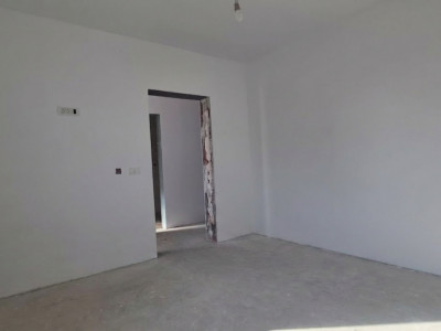 Duplex plan parter, despartit prin camera tehnica - Mosnita Noua imagine mica 10, foxfort.ro