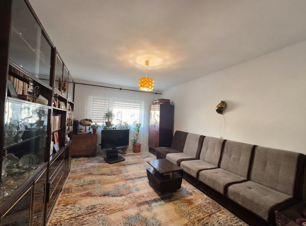 Apartament cu 2 camere de vanzare, Zona Micalaca, Arad 9, foxfort.ro