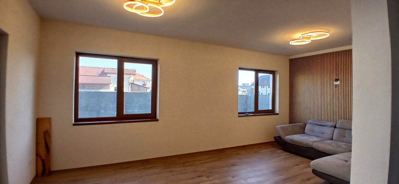 Duplex cu 5 camere si teren de 300 mp in Dumbravita la cheie 2, foxfort.ro