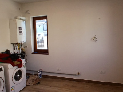 Duplex cu 5 camere si teren de 300 mp in Dumbravita la cheie imagine mica 9, foxfort.ro