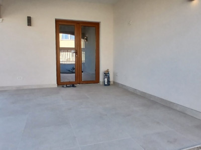 Duplex cu 5 camere si teren de 300 mp in Dumbravita la cheie imagine mica 16, foxfort.ro