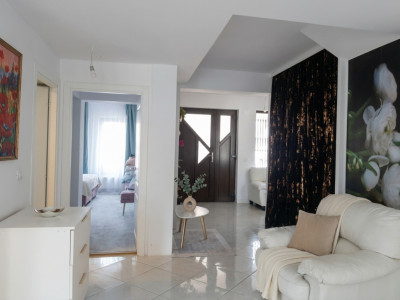 Casa individuala cu 5 camere de vanzare in Ciarda Rosie imagine mica 3, foxfort.ro