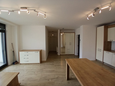 Apartament cu 3 camere, etaj 1 de vanzare, zona Girocului imagine mica 3, foxfort.ro