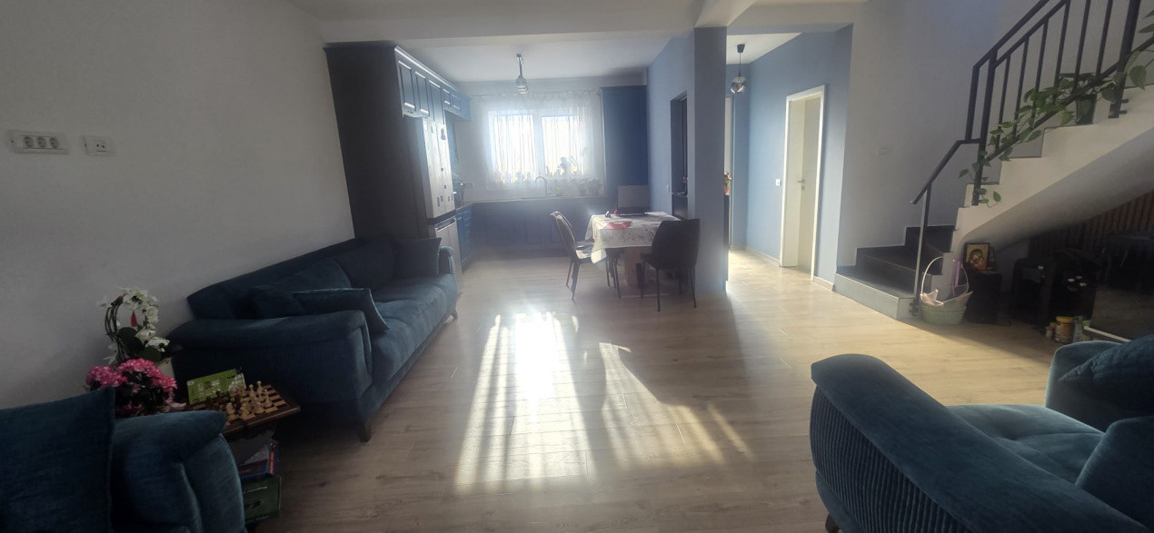 Duplex mobilat si utilat modern, pozitie excelenta - Mosnita Veche 6, foxfort.ro