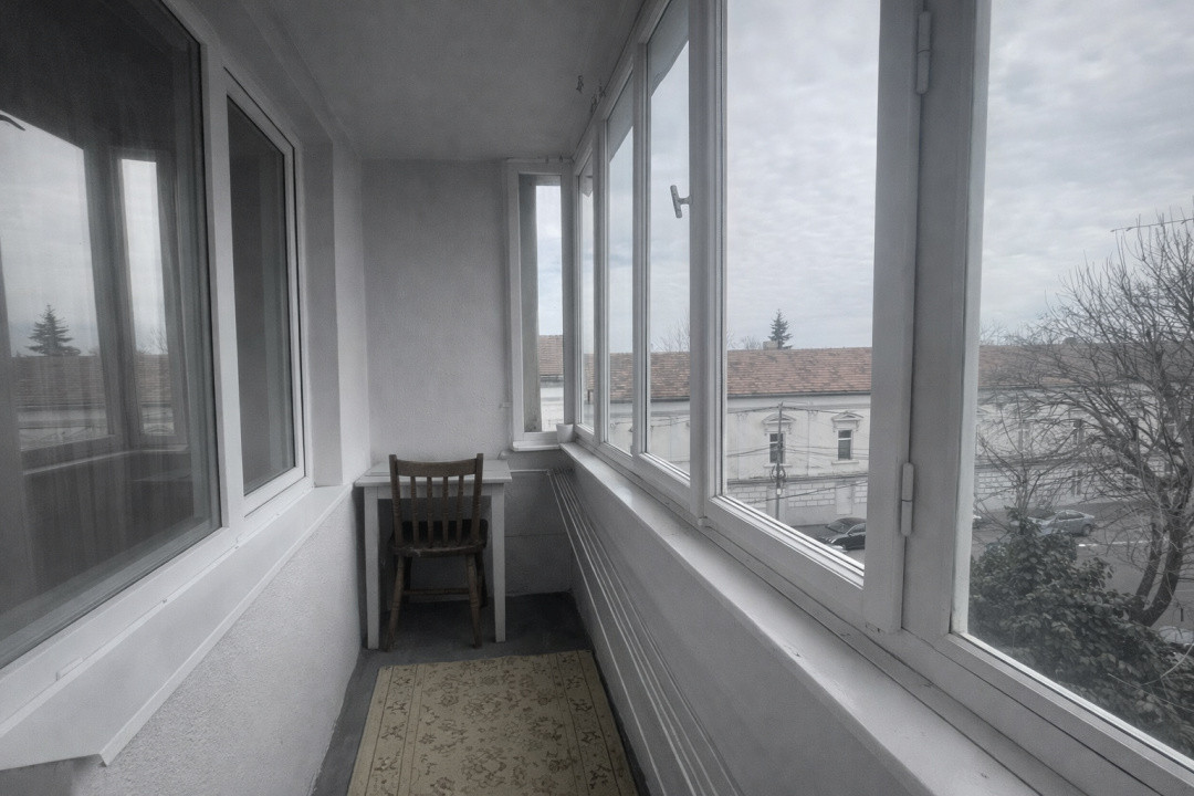 Apartament cu 2 camere, etaj 3, zona Podgoria - Arad 8, foxfort.ro