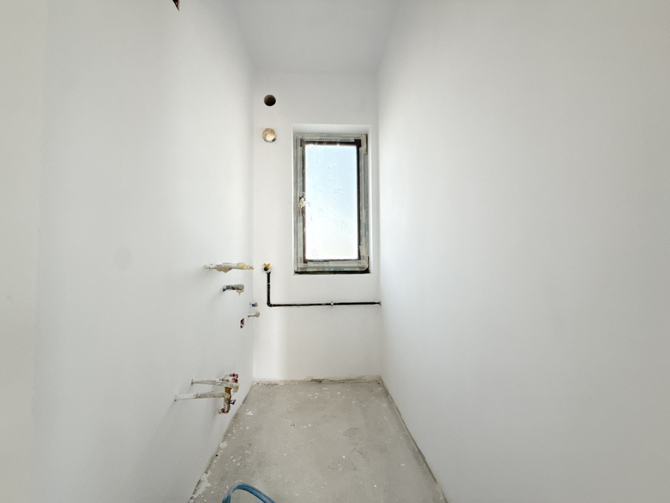 Duplex 4 camere situat la drum asfaltat, in Sacalaz 12, foxfort.ro