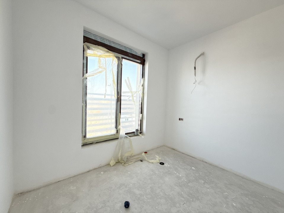 Duplex 4 camere situat la drum asfaltat, in Sacalaz 18, foxfort.ro